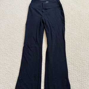 Athleta Girl Black Transcend Crossover Bootcut Leggings - size 6